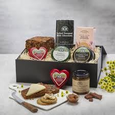 Mother’s Day Gift Baskets: A Thoughtful Gesture of Love